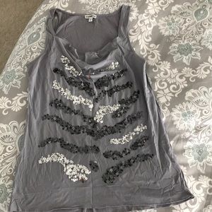 Gray tank with sequins design
